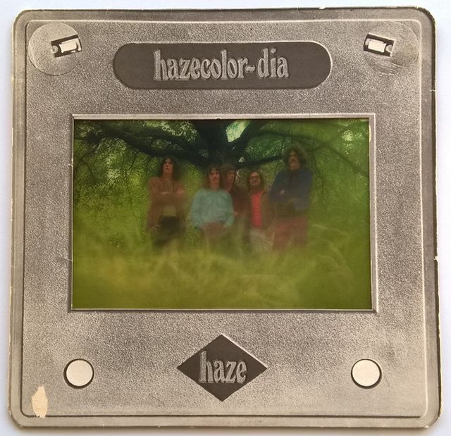 Capa do álbum Haze da banda Hazecolor-Dia
