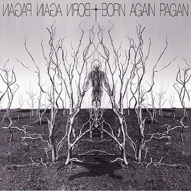 Capa do álbum Born Again da banda Pagan