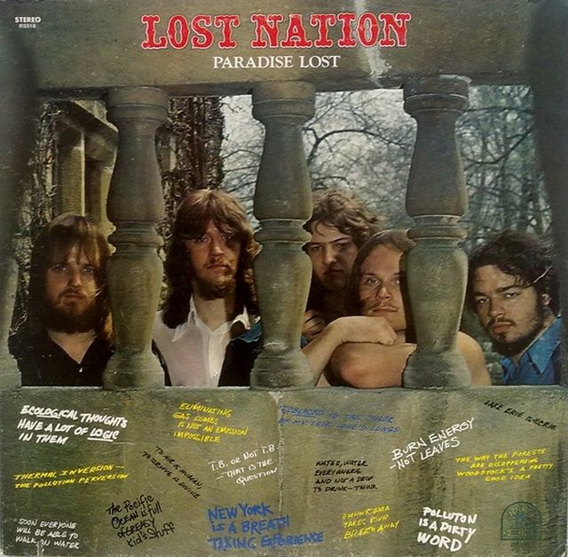 Capa do álbum Lost Nation da banda Paradise Lost