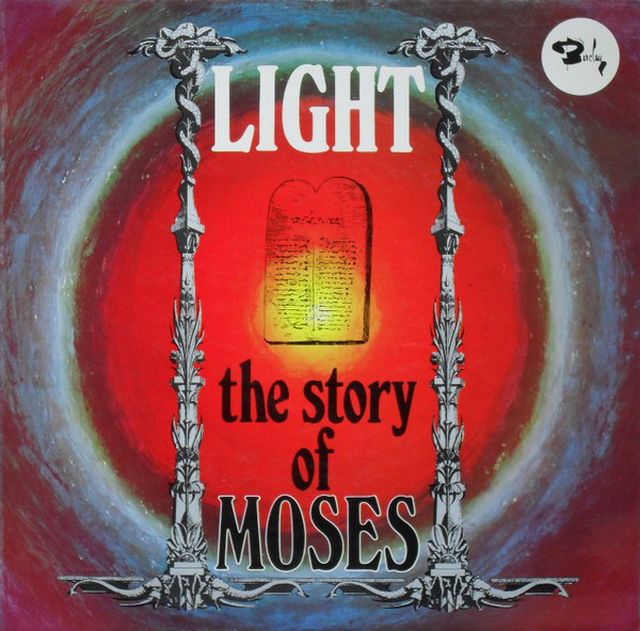 Capa do álbum Light da banda The Story Of Moses